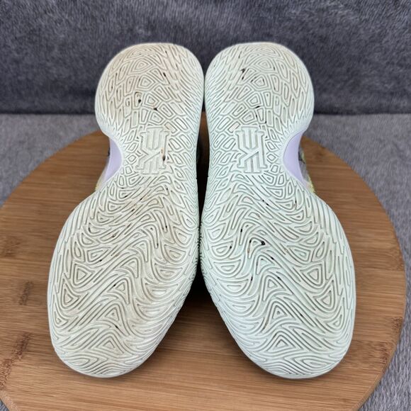 Nike Kyrie Flytrap 6 Shoes Mens Size 5 White Volt Black Basketball Sneakers - Picture 7 of 9